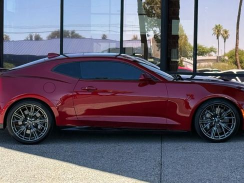 Used 2021 Chevrolet Camaro ZL1 RWD image 14