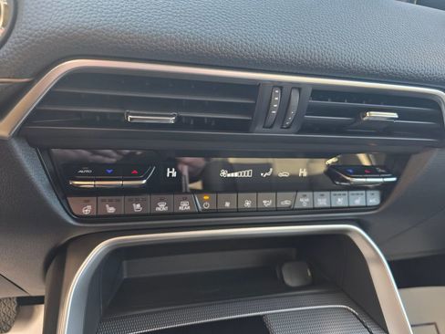 New 2026 MAZDA CX-90 Plug-In Hybrid w/Premium Sport AWD/4WD image 22