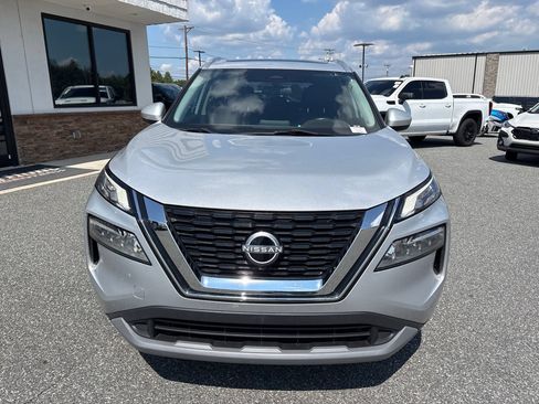 Used 2023 Nissan Rogue SV w/ SV Premium B Package FWD image 12