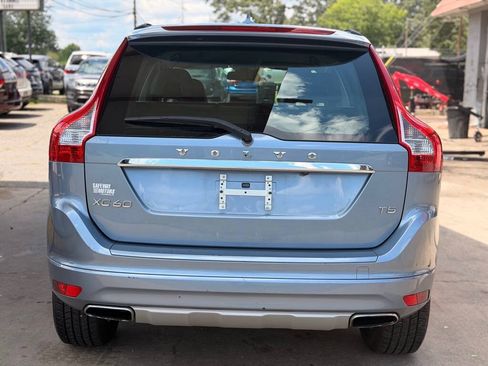 Used 2017 Volvo XC60 T5 FWD image 5