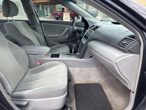 Used 2009 Toyota Camry FWD image 31