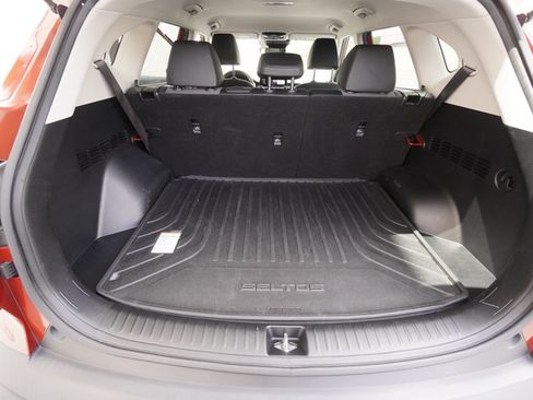 Used 2023 Kia Seltos S w/ Navigation Package FWD image 30