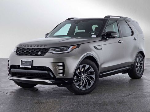 Certified 2024 Land Rover Discovery Dynamic SE image 1