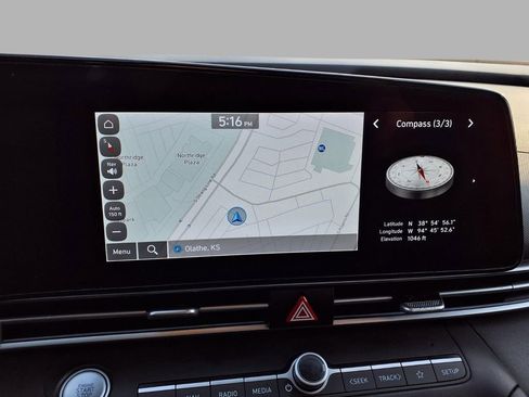 Used 2025 Hyundai Elantra SEL FWD image 5