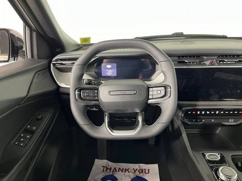 Used 2026 Jeep Cherokee Limited AWD/4WD image 19