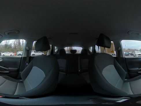 Used 2025 Kia Soul LX w/ LX Technology Package image 40