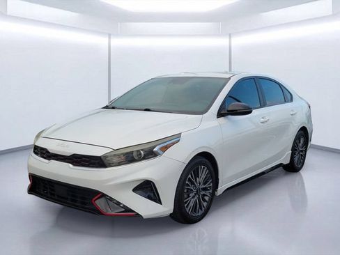 Used 2023 Kia Forte GT-Line w/ GT-Line Technology Package FWD image 2