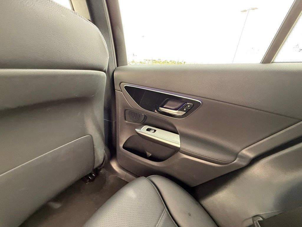 Used 2026 Mercedes-Benz GLC 300 4MATIC image 17