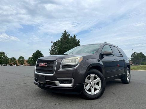 Used 2015 GMC Acadia SLE FWD image 1