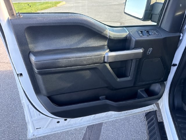Used 2019 Ford F150 XLT w/ Equipment Group 302A Luxury AWD/4WD image 25