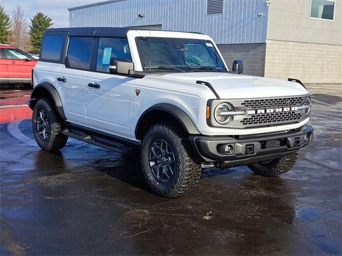 New 2025 Ford Bronco Badlands image 27