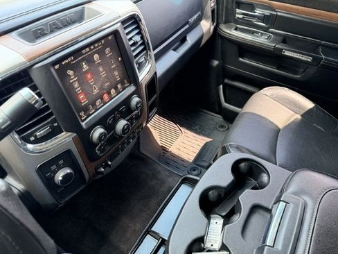 Used 2015 RAM 2500 Laramie AWD/4WD image 28