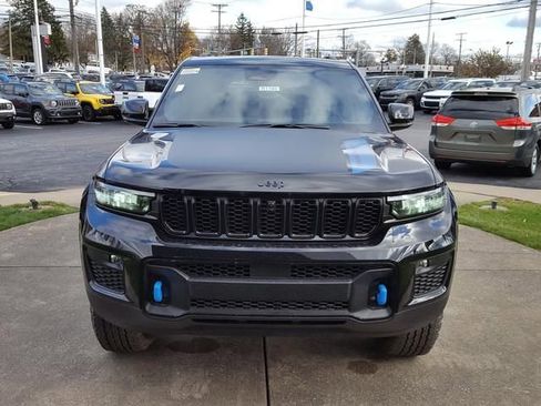 New 2024 Jeep Grand Cherokee Trailhawk image 2