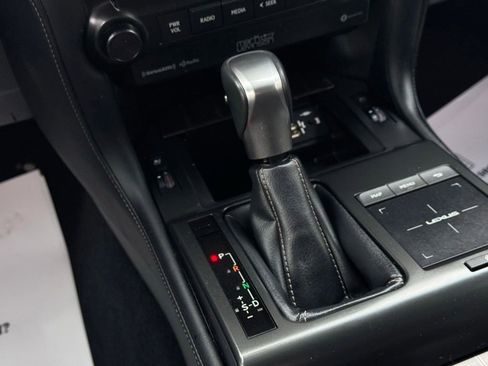 Used 2023 Lexus GX 460 Premium image 36