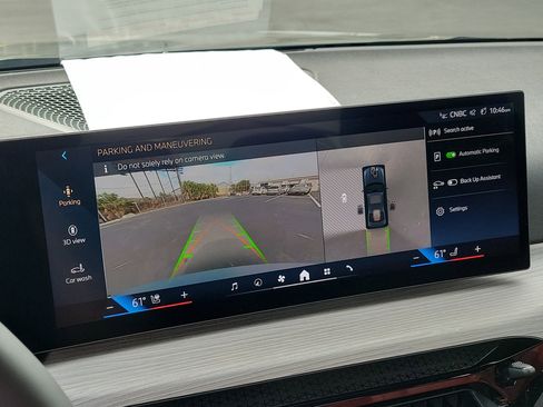 Used 2025 BMW 330i xDrive Sedan image 25