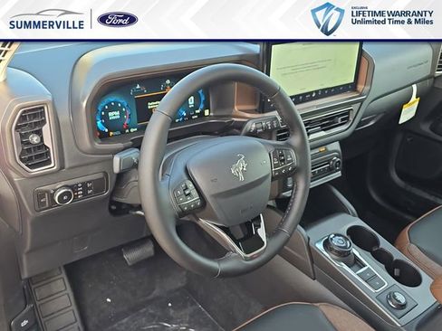 New 2025 Ford Bronco Sport Outer Banks w/ Outer Banks Tech Package+ AWD/4WD image 17