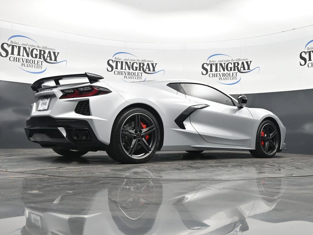 Used 2026 Chevrolet Corvette Stingray Preferred Cpe w/ Z51 Performance Package RWD image 32