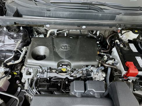 Used 2024 Toyota RAV4 XLE image 33