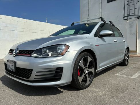 Used 2017 Volkswagen GTI S FWD image 13