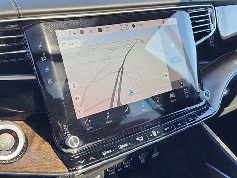 Used 2022 Jeep Grand Wagoneer Series II w/ Rear Seat Video Group 1 image 25