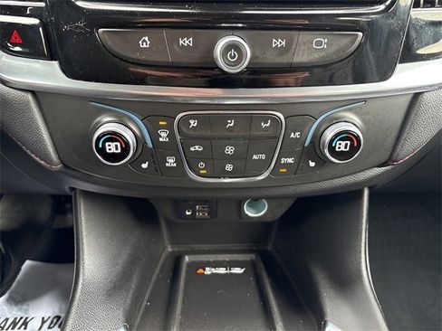 Used 2023 Chevrolet Traverse RS image 17