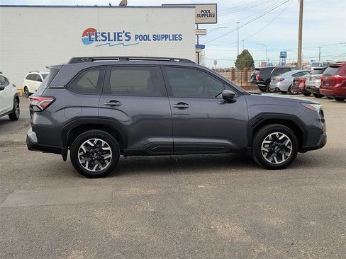 Used 2025 Subaru Forester Premium w/ Convenience Package #1 image 9