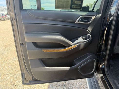 Used 2019 GMC Yukon XL Denali w/ Denali Ultimate Package AWD/4WD image 26