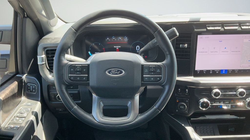 Used 2024 Ford F250 Lariat w/ Black Appearance Package AWD/4WD image 10