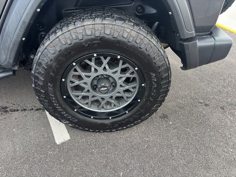 Used 2022 Jeep Wrangler Unlimited Sport image 5