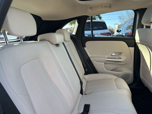 Certified 2023 Mercedes-Benz GLA 250 image 25