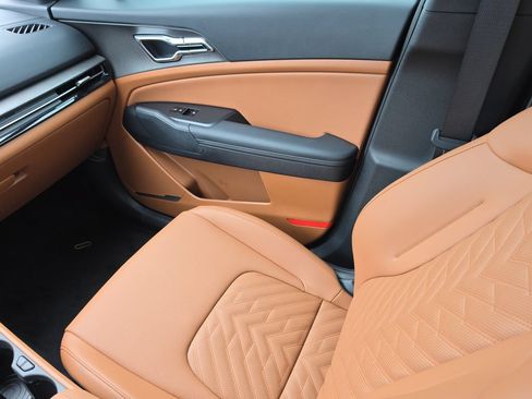 New 2027 Kia Sportage X-Line AWD/4WD image 16