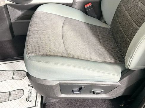 Used 2018 RAM 1500 Outdoorsman AWD/4WD image 19