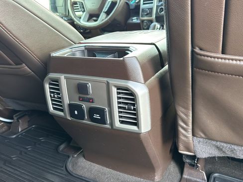 Used 2019 Ford F150 King Ranch w/ Equipment Group 601A Luxury AWD/4WD image 27