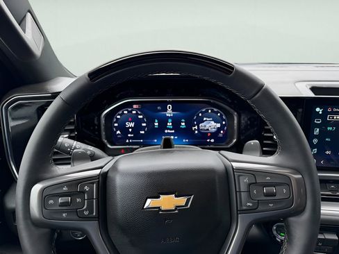 Used 2026 Chevrolet Silverado 1500 High Country w/ Technology Package AWD/4WD image 28