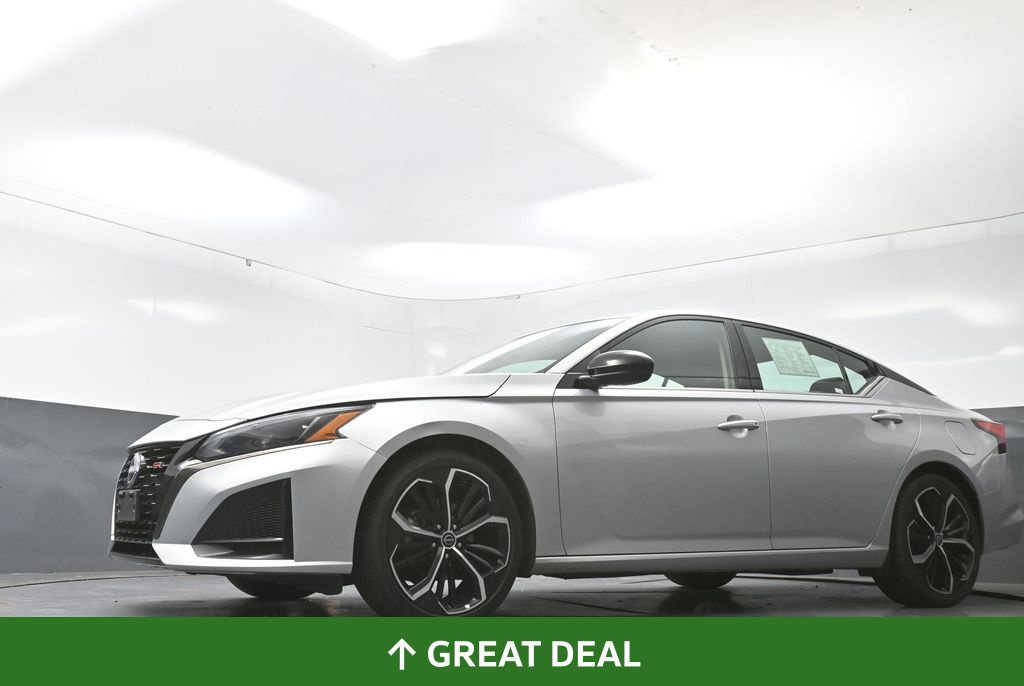 Used 2024 Nissan Altima 2.5 SR FWD image 53