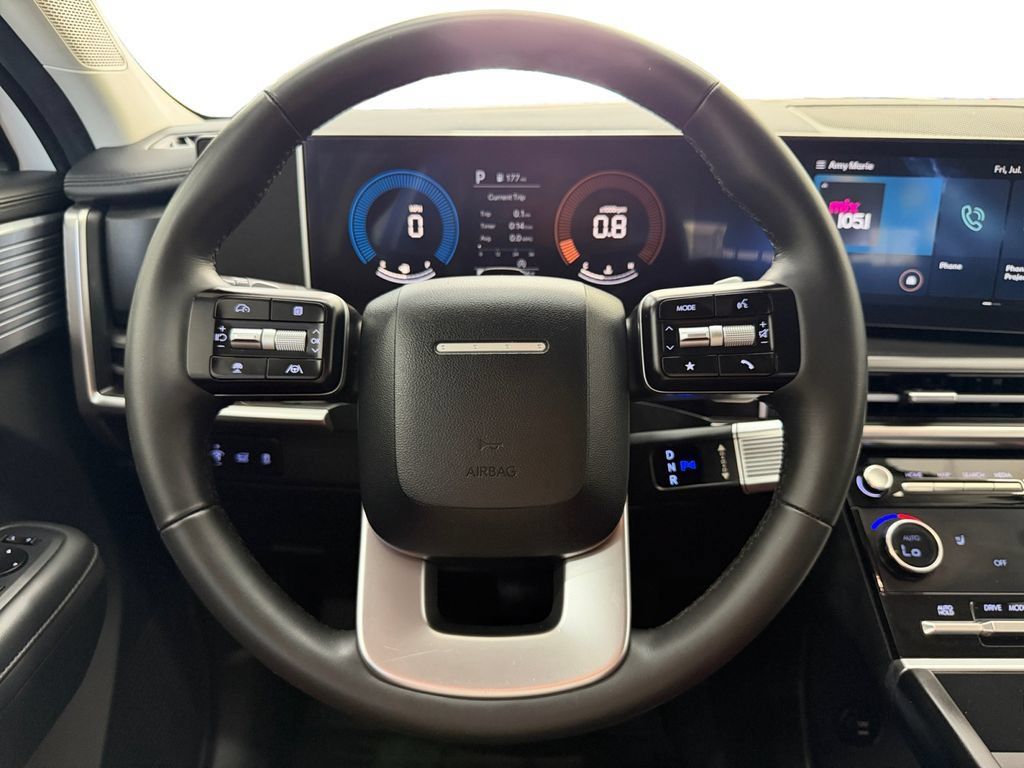 Used 2024 Hyundai Santa Fe SEL FWD image 13