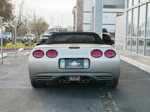 Used 2002 Chevrolet Corvette CONVERTIBLE / REGULAR SERVICE w/ Preferred Equipment Group2 image 7