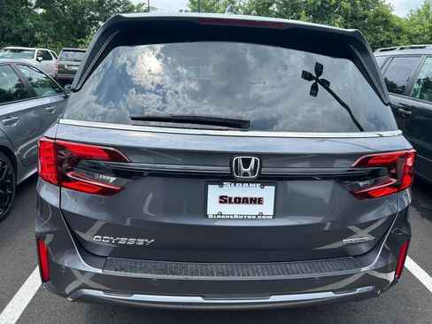 Certified 2025 Honda Odyssey Touring image 16