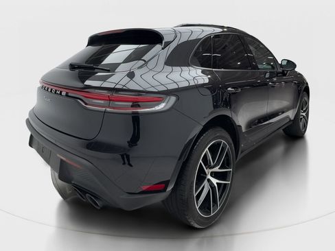 Used 2024 Porsche Macan Turbo AWD/4WD image 7