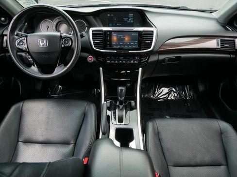 Used 2017 Honda Accord EX-L image 10