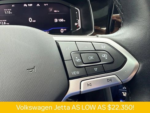 Used 2025 Volkswagen Jetta SEL FWD image 26