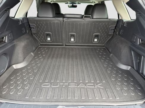 Certified 2024 Subaru Outback Limited AWD/4WD image 5