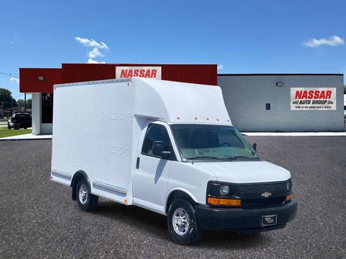 Used 2014 Chevrolet Express 3500 RWD image 3
