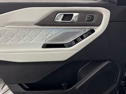 New 2026 Ford Explorer Platinum w/ LUX Leather Package AWD/4WD image 19