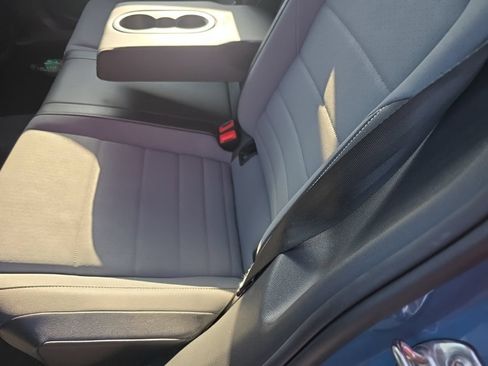 Used 2025 Volkswagen Jetta SE FWD image 22