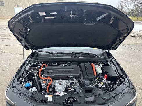 Used 2025 Honda Accord Sport image 27