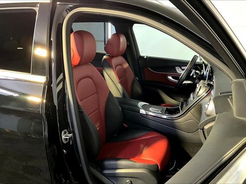 Used 2022 Mercedes-Benz GLC 300 4MATIC image 8