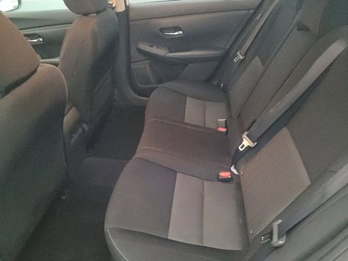 Used 2021 Nissan Sentra SV image 18