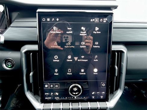 New 2026 GMC Acadia Elevation image 13