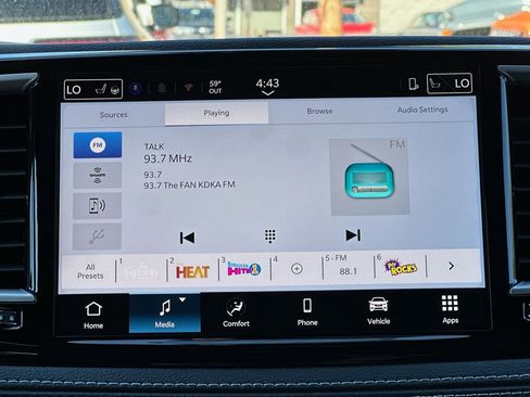 New 2026 Chrysler Pacifica Select FWD image 12